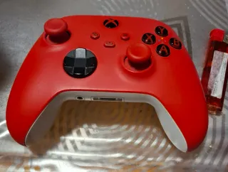 Xbox One X 1TB + Mando + 4 Juegos