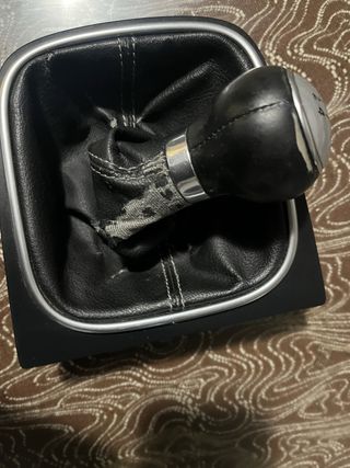 Pomo de palanca de cambios con funda