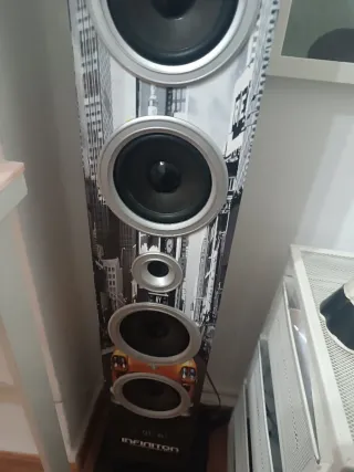 Torre de altavoces Nueva York