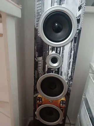 Torre de altavoces Nueva York