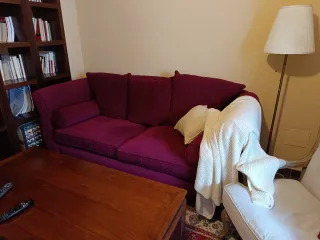 Sofá de tela hecho a mano.