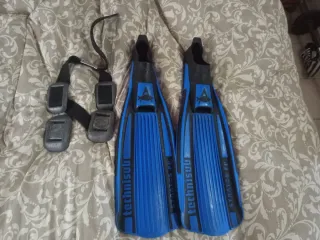 Aletas Technisub y con 4 pesos con cinturon