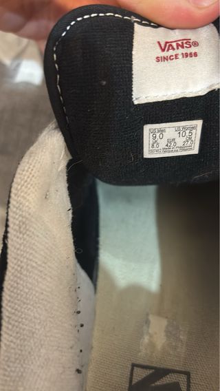 Scarpe Vans nere e bianche