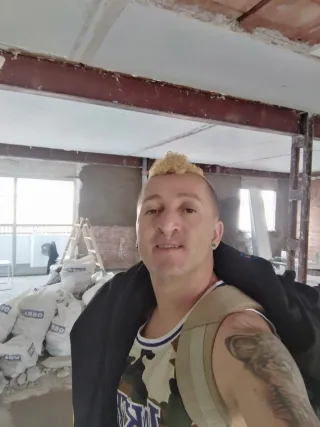 Pintor de primera,albañil , electricidad,ayudante