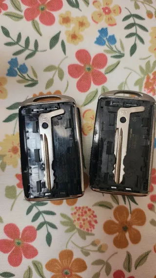 Juego 2 llaves Mazda originales