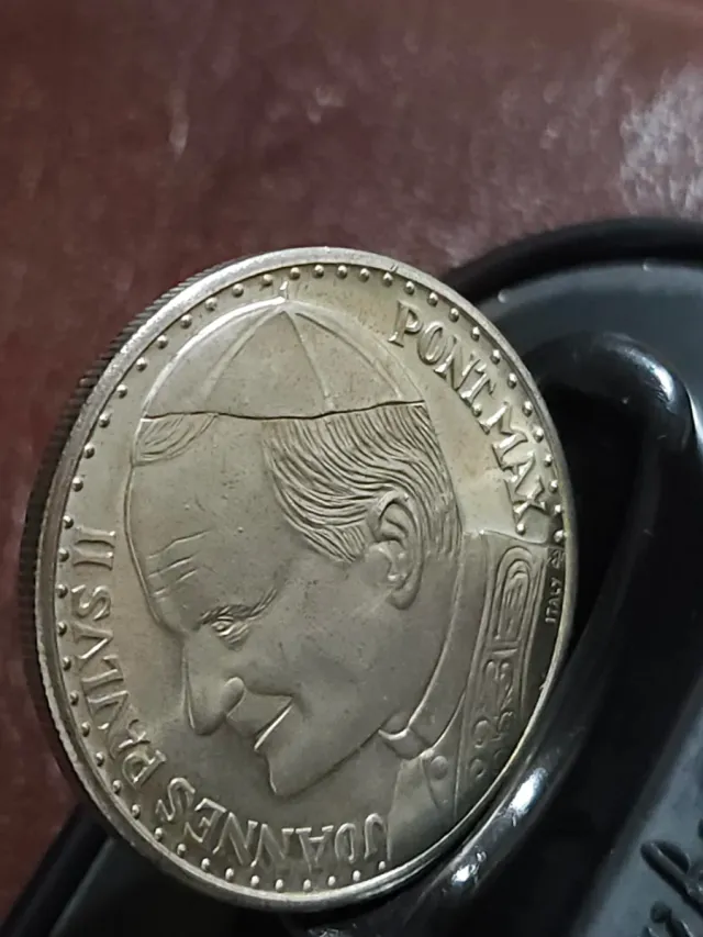 Lote 4 medallas religiosas