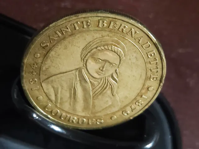 Lote 4 medallas religiosas