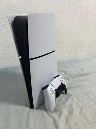 Consola PS5 Slim Blanca + 2 Juegos
