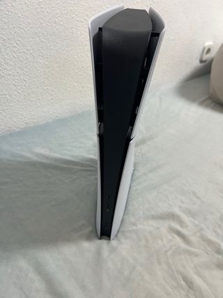 Consola PS5 Slim Blanca + 2 Juegos