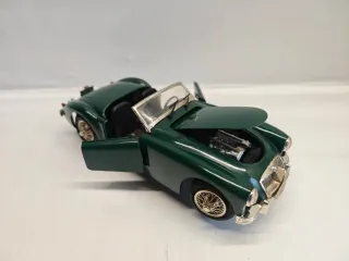 MGA Twin-Cam Polistil 1:16