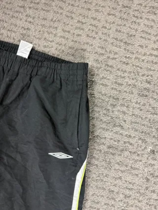 ¡¡OFERTA!! Talla M Pantalón Umbro Impermeable