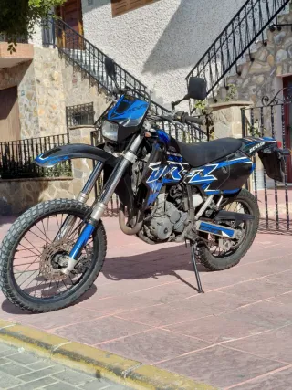 SUZUKI DRZ 400