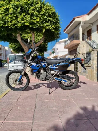 SUZUKI DRZ 400