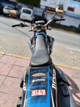 SUZUKI DRZ 400