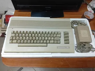 Commodore 64 - Scatola Originale
