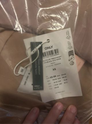 Gabardina oversize beige sin estrenar