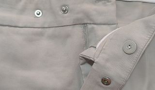 Pantalón beige Mango