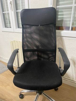 Silla de oficina negra