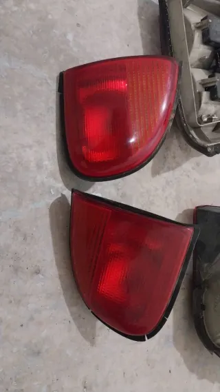 Luces Traseras Ford Escort (Par)