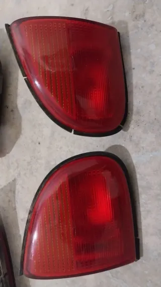 Luces Traseras Ford Escort (Par)