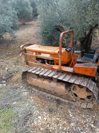 Tractor Fiat 605C