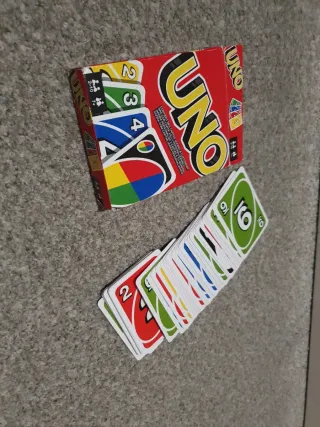 UNO Juego de Cartas