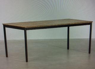 Mobiliario completo para salón y 3 dormitorios.