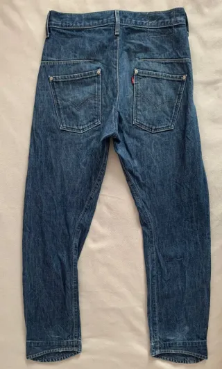 Vaqueros Levi's Engineered Rectos Talla 30 US