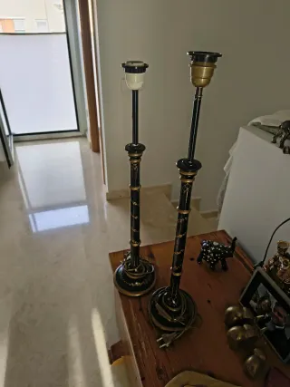 Lampade da tavolo nere e dorate