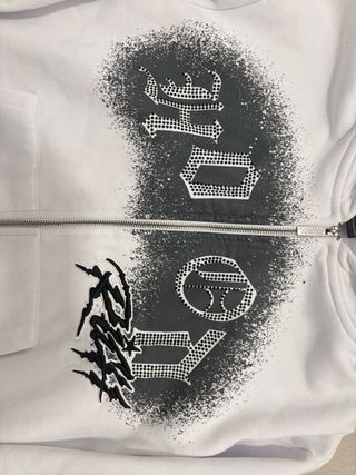 Sudadera Blanca con Cremallera y Estampado