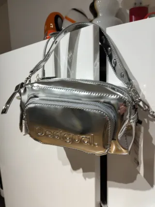 Bolso Desigual plateado