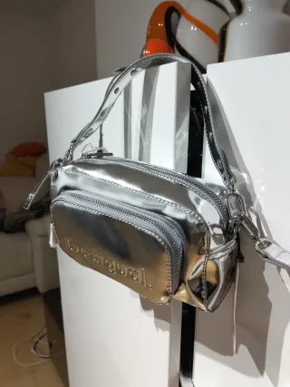 Bolso Desigual plateado