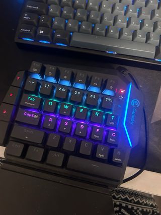 Teclado Gaming 1 Mano Switches Azules