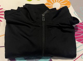 Chaqueta deportiva Adidas negra