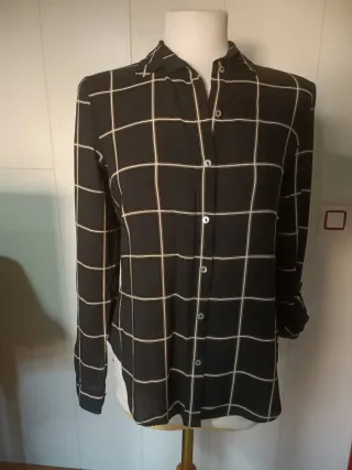 Camisa a cuadros negra