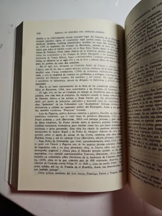 Manual de Historia del Derecho español (Spanish...