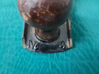 Cepillo de carpintero antiguo