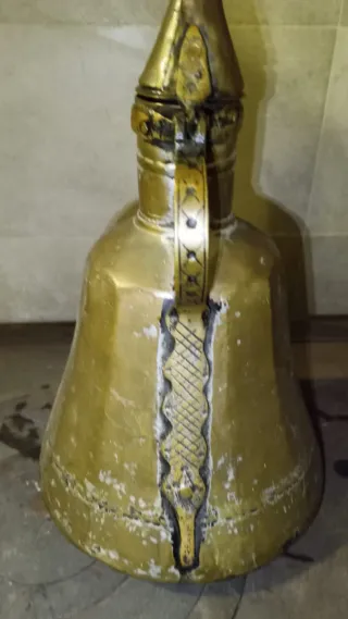 Antica teiera araba in rame