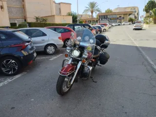 Honda Shadow 750 Custom burdeos. Muy Mimada