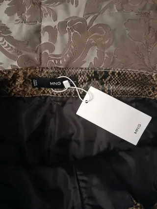 Minifalda efecto piel serpiente