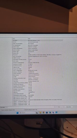 Ordenador de oficina incluido con Windows 11
