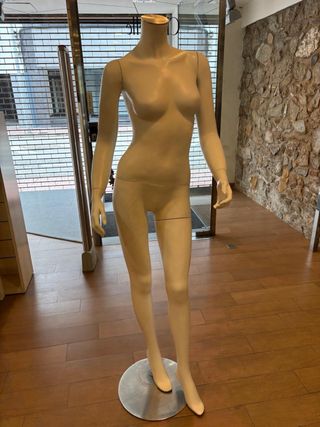 Maniquí mujer cuerpo completo