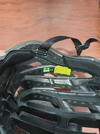 Casco Abus Airbreaker Blanco/Rojo