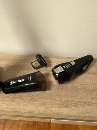 Aspiradora Nilfisk 2 en 1 Negra