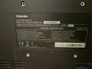 Pantalla Toshiba HD Negra de 22 pulgadas