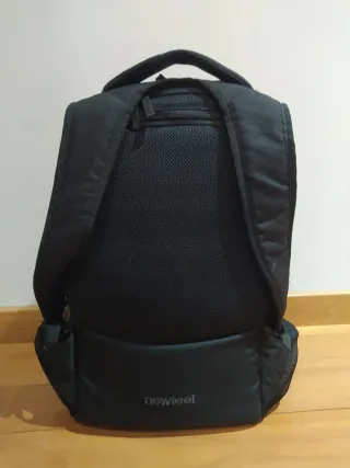 Mochila semirrígida negra