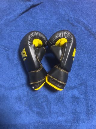 Guantes de Fitboxing Negros y Amarillos