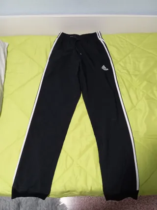 Pantalón chándal Adidas negro