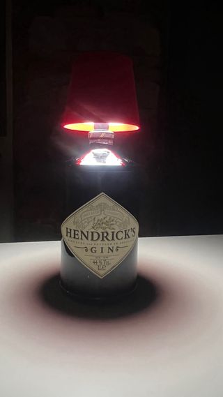 Lampada bottiglia Gin Hendrick's