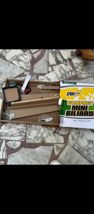 Biliardo compatto mini in legno